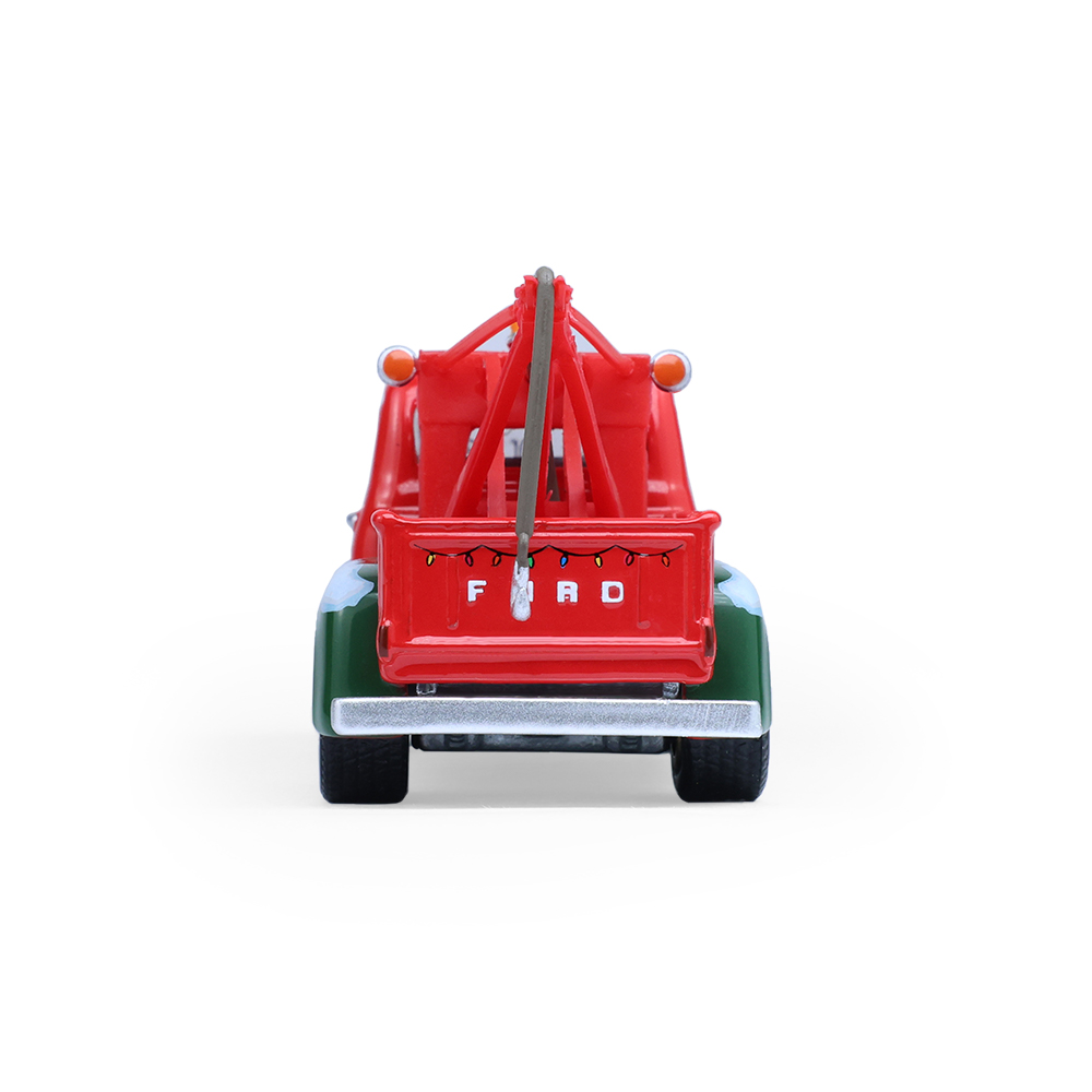 F-100 Tow Truck with Mechanic Figure