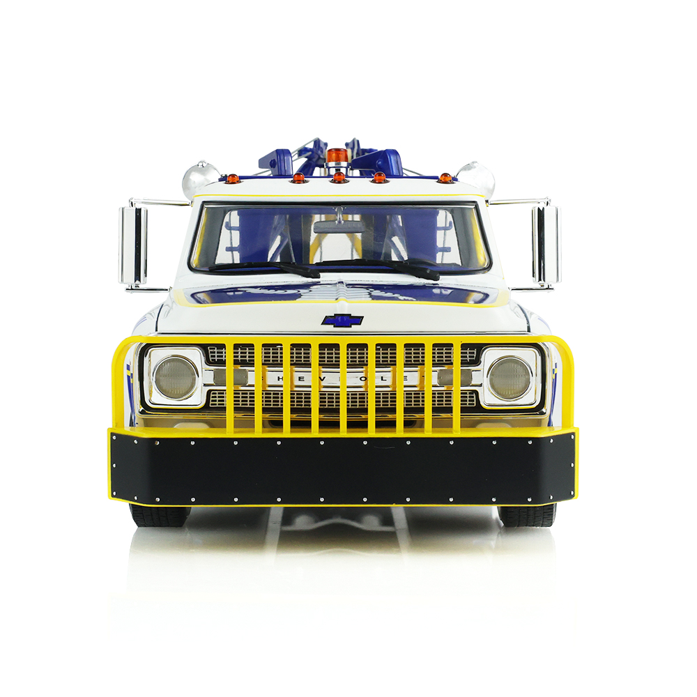 1969 Chevrolet C-30 Dually Wrecker – Michelin Service Center with Michelin Figure