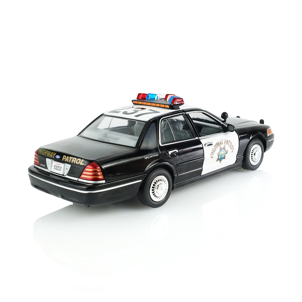 1998 Ford Crown Victoria Police Interceptor – California Highway Patrol