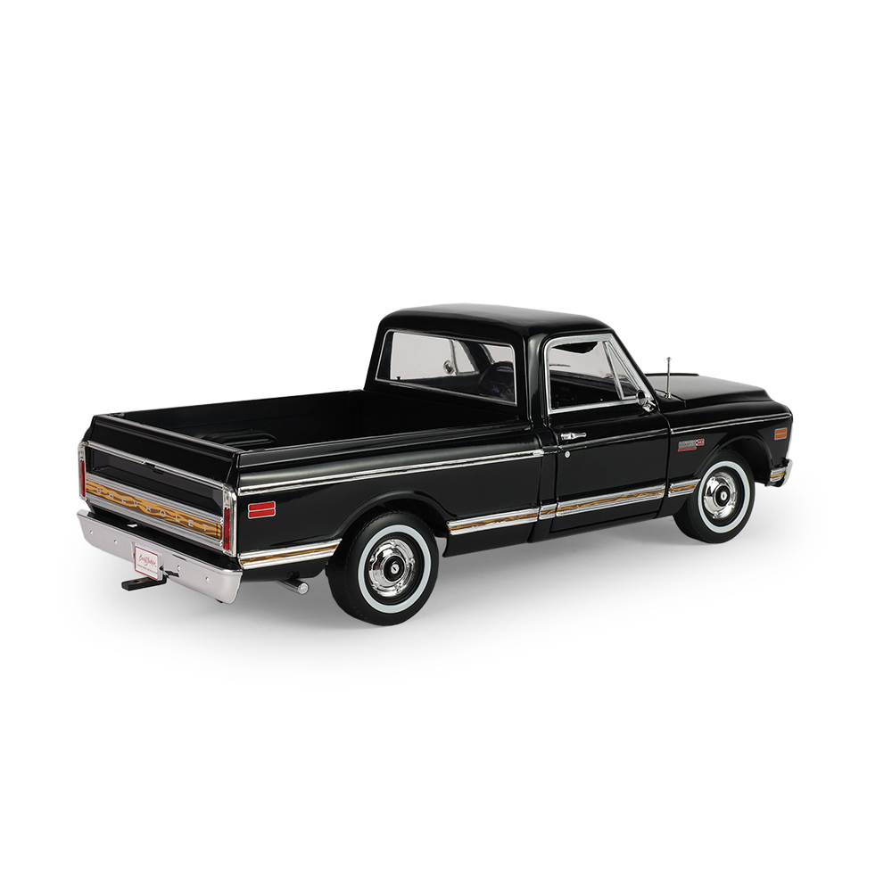 Barrett-Jackson - Scottsdale 2024 - 1971 Chevrolet C10 Custom Pickup - Black